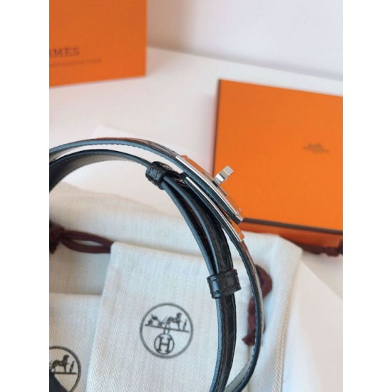 Replica Cintura Hermès Kelly 18 in alligatore nero lucido imitazione Falso Replica Cintura Hermès Kelly 18 in alligatore nero lucido imitazione Falso