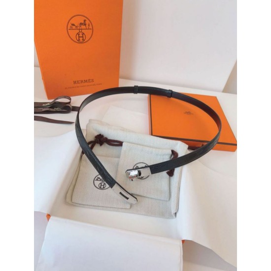 Replica Cintura Hermès Kelly 18 in alligatore nero lucido imitazione Falso Replica Cintura Hermès Kelly 18 in alligatore nero lucido imitazione Falso