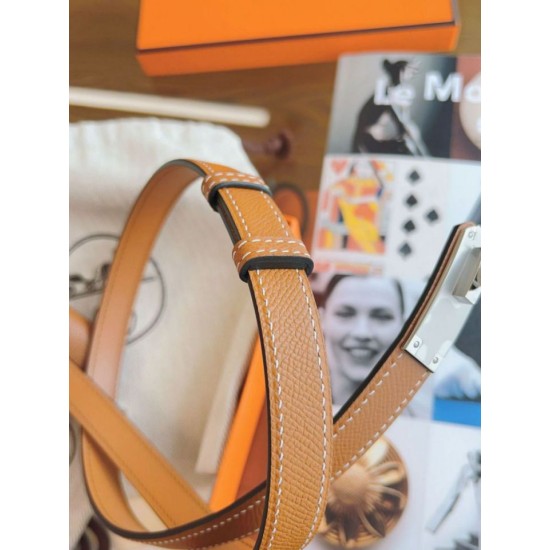 Replica Cintura Hermès Kelly Pocket 18 in vitello Epsom color oro imitazione Falso Replica Cintura Hermès Kelly Pocket 18 in vitello Epsom color oro imitazione Falso