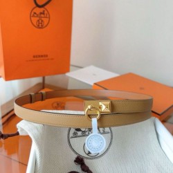 Replica Cintura Hermès Rivale 18 con fibbia Rivale, pelle di vitello Epsom Chai imitazione Outlet Replica Cintura Hermès Rivale 18 con fibbia Rivale, pelle di vitello Epsom Chai imitazione Outlet