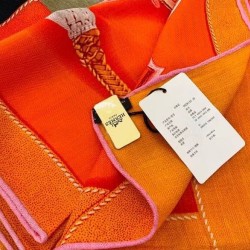 Replica Scialle Hermes Orange Projets Carres 140 imitazione Outlet Replica Scialle Hermes Orange Projets Carres 140 imitazione Outlet