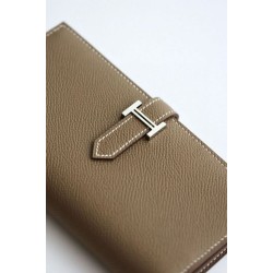 Portafoglio lungo Hermès Bearn fatto a mano in pelle di vitello Epsom tortora Portafoglio lungo Hermès Bearn fatto a mano in pelle di vitello Epsom tortora
