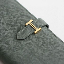 Portafoglio lungo Hermès Bearn fatto a mano in pelle di vitello Epsom verde mandorla
