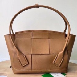 Borsa Media Arco Bottega Veneta Granata Caramello