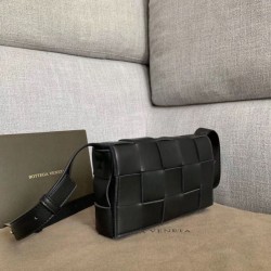 Borsa a cassetta Bottega Veneta agnello nera Borsa a cassetta Bottega Veneta agnello nera