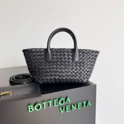 Borsa Bottega Veneta Mini Cabat agnello intrecciata nera