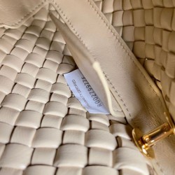 Bottega Veneta Clicker Borsa Piccola Porridge Intrecciato agnello