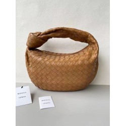 Bottega Veneta BV Jodie Teen Borsa Caramello Intrecciato Bottega Veneta BV Jodie Teen Borsa Caramello Intrecciato