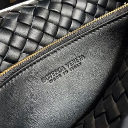 Borsa piccola Bottega Veneta Cobble Intrecciato nero