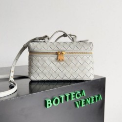 Bottega Veneta Bang Bang Vanity Case Avorio Intrecciato
