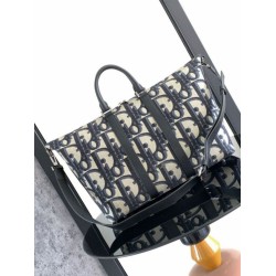 Dior Weekender 40 Borsa Beige Maxi Dior Oblique Jacquard