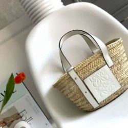 Loewe Piccolo Basket Borsa Raffia e vitello bianca Loewe Piccolo Basket Borsa Raffia e vitello bianca
