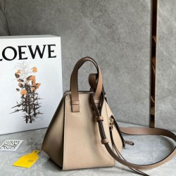 Loewe Compact Borsa Hammock vitello grana sabbia