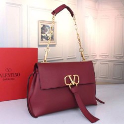 Valentino Medium VRing Chain Borsa Bordeaux Grainy Calfskin