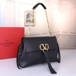 Valentino Medium VRing Chain Borsa Nero Grainy Calfskin