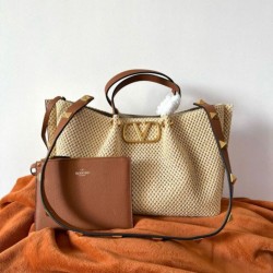 Valentino Garavani Medium Straw Summer Tote Borsa
