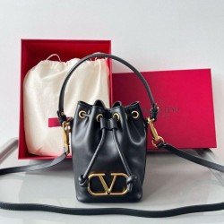 Valentino VLogo Signature Mini Bucket Borsa Nero Calfskin