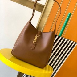 Borsa hobo piccola Saint Laurent Le 5 À 7 Supple marrone Borsa hobo piccola Saint Laurent Le 5 À 7 Supple marrone