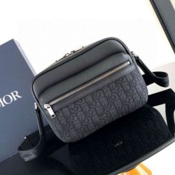 Borsa a tracolla con cerniera Dior Rider 2.0 nera obliqua con nero Borsa a tracolla con cerniera Dior Rider 2.0 nera obliqua con nero