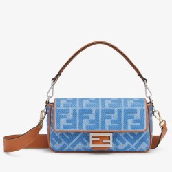 Borsa media Fendi Baguette in denim con ricamo FF