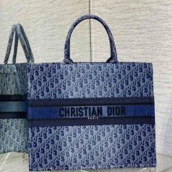 Borsa tote media Dior in jacquard blu denim obliquo