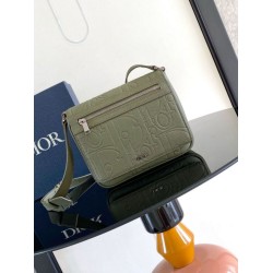 Borsa a tracolla da uomo Dior con patta in pelle kaki Gravity