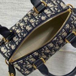 Borsa Dior Groove 20 Dior Oblique jacquard Blu scuro Borsa Dior Groove 20 Dior Oblique jacquard Blu scuro