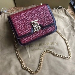 Borsa TB piccola in pelle di agnello con monogramma trapuntato rossa