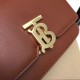 Replica Borsa da cintura con cintura marrone Replica Borsa da cintura con cintura marrone