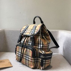 Zaino Medium da donna con motivo Vintage check e banda con icona Zaino Medium da donna con motivo Vintage check e banda con icona