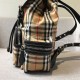 Replica Zaino Medium da donna con motivo Vintage check e banda con icona Replica Zaino Medium da donna con motivo Vintage check e banda con icona
