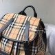 Replica Zaino Medium Men con motivo Vintage check e banda con icona Replica Zaino Medium Men con motivo Vintage check e banda con icona