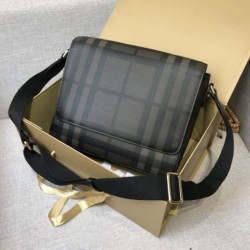 Borsa a tracolla Classic da uomo nera