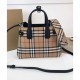 Replica piccolo striscione in nero check vintage Replica piccolo striscione in nero check vintage
