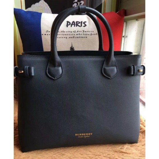 Replica Borsa media a quadri House Check Blu scuro Replica Borsa media a quadri House Check Blu scuro