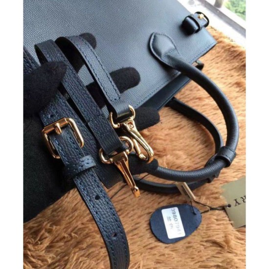 Replica Borsa media a quadri House Check Blu scuro Replica Borsa media a quadri House Check Blu scuro