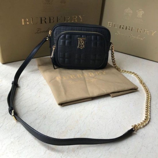 Replica Burberry Borsa per fotocamera trapuntata piccola nera Replica Burberry Borsa per fotocamera trapuntata piccola nera