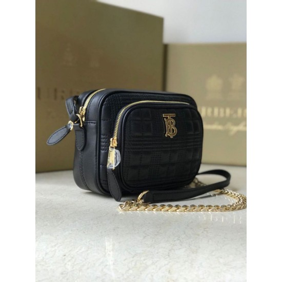 Replica Burberry Borsa per fotocamera trapuntata piccola nera Replica Burberry Borsa per fotocamera trapuntata piccola nera