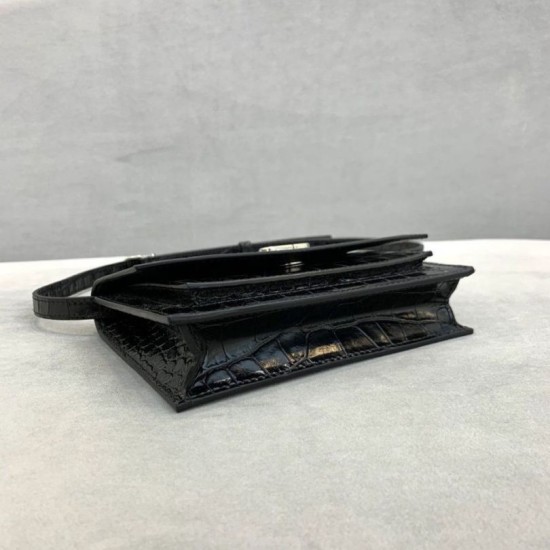 Replica Balenciaga Sharp XS Marsupio vitello lucida goffrata coccodrillo Replica Balenciaga Sharp XS Marsupio vitello lucida goffrata coccodrillo