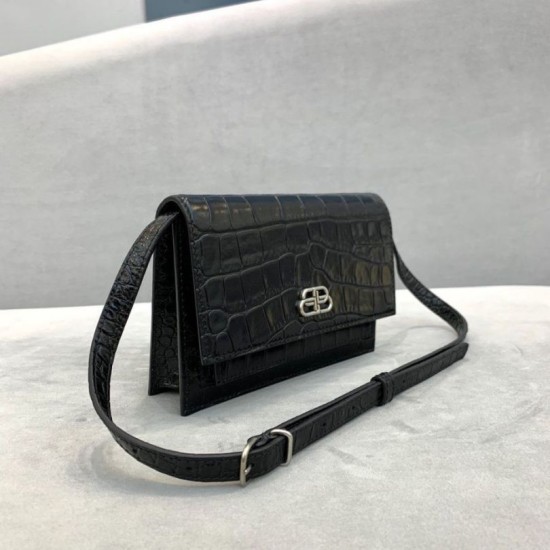 Replica Balenciaga Sharp XS Marsupio vitello lucida goffrata coccodrillo Replica Balenciaga Sharp XS Marsupio vitello lucida goffrata coccodrillo