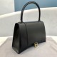 Replica Borsa a tracolla media Clessidra Balenciaga nera Replica Borsa a tracolla media Clessidra Balenciaga nera