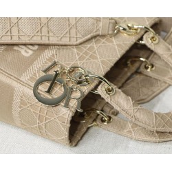 Borsa a spalla ricamata Christian Dior Medium Lady D-Lite albicocca