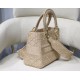 Replica Borsa a spalla ricamata Christian Dior Medium Lady D-Lite albicocca