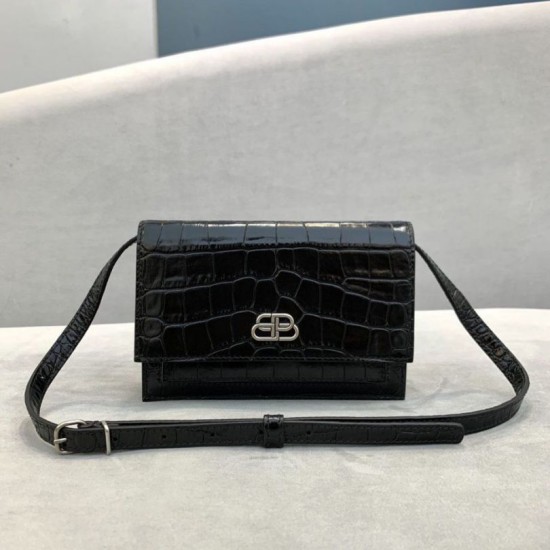 Replica Balenciaga Sharp XS Marsupio vitello lucida goffrata coccodrillo Replica Balenciaga Sharp XS Marsupio vitello lucida goffrata coccodrillo