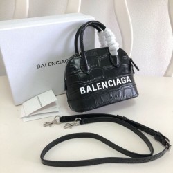 Borsa a tracolla Balenciaga Ville XXS in pelle stampata coccodrillo nera