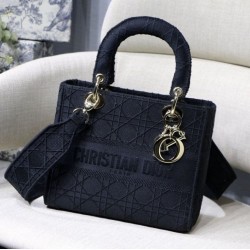 Borsa Cannage ricamata Christian Dior Medium Lady D-Lite nera