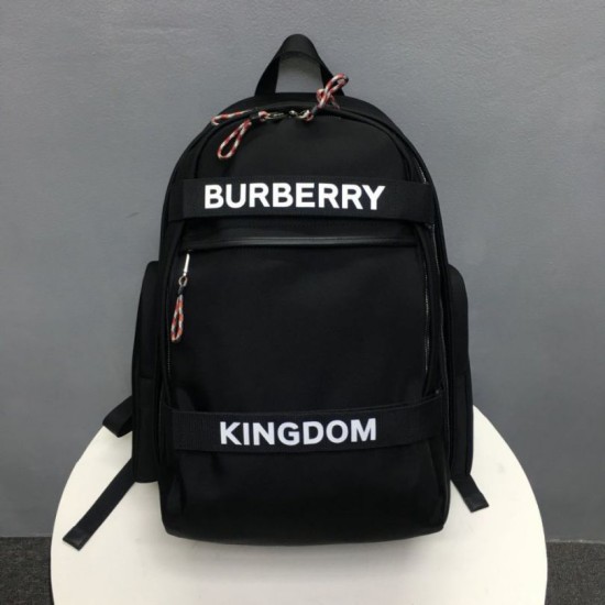 Replica Zaino Buris Nevis grande dettaglio logo Burberry Replica Zaino Buris Nevis grande dettaglio logo Burberry