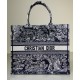 Replica Christian Dior Book Tote blu scuro Replica Christian Dior Book Tote blu scuro