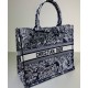 Replica Christian Dior Book Tote blu scuro Replica Christian Dior Book Tote blu scuro