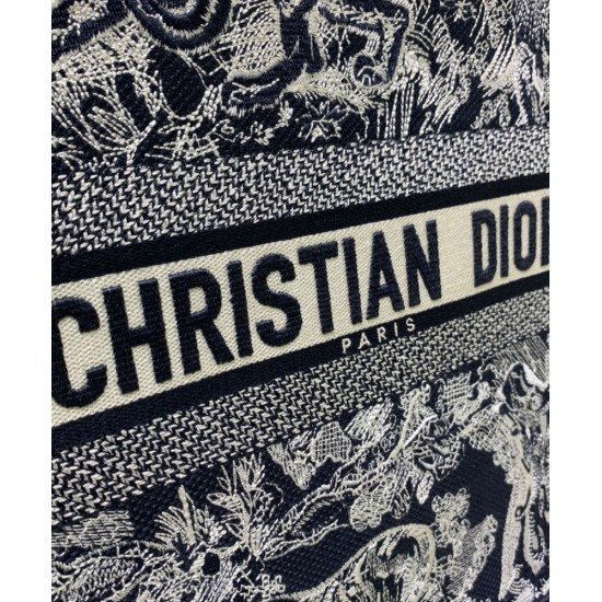 Replica Christian Dior Book Tote blu scuro Replica Christian Dior Book Tote blu scuro